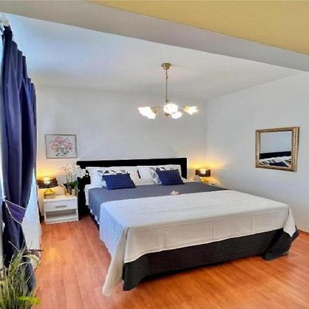 Appartement Seaside Lux à Dugi Rat Extérieur photo